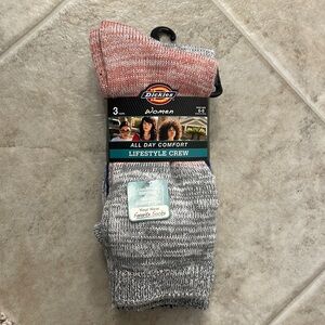 Dickies women’s lifestyle crew 3pk socks (NWT)